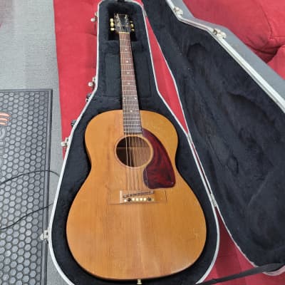 Gibson B-15 Concert Acoustic with SKB Case 1967 - 1969 - Natural image 2