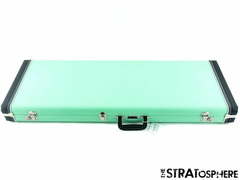 Fender surf 2024 green case