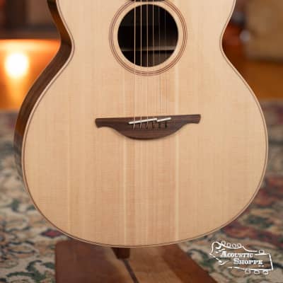 Lowden O-21 Sitka/Walnut Acoustic Guitar #7533 image 6