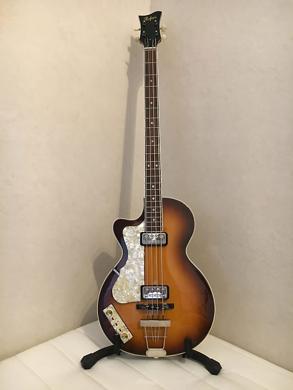 Left handed hofner club bass cheap