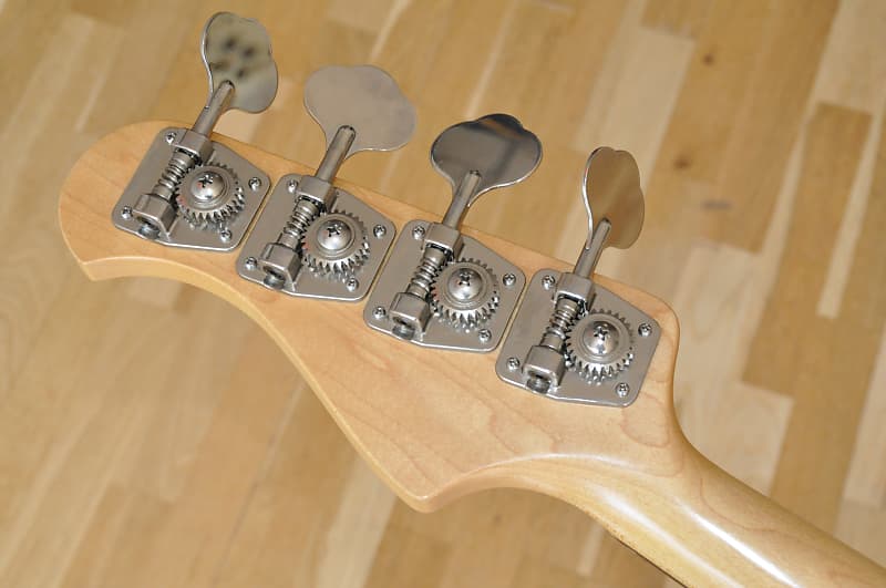 WOODLINE J-CLASSIC (Bacchus)