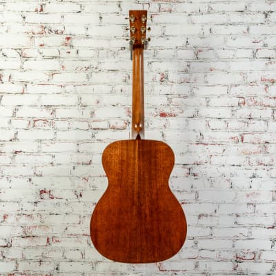 Martin - 00018 Modern Deluxe - Acoustic Guitar - Natural - w/ Hardshell Case w/ Red Interior image 7