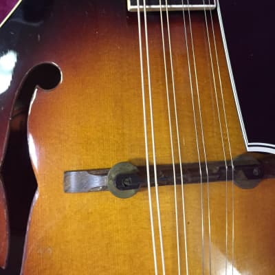 Gibson F-12 mandolin  Gibson F-12 mandolin  1959 3 Tone Sunburst image 9