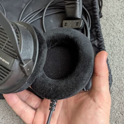 Beyerdynamic DT 990 Pro 250 Ohm Open-Back Over-Ear Monitoring Headphones Black Edition image 5