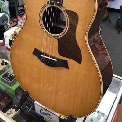 Taylor 818e Sitka Spuce Top Indian Rosewood Back & Sides with Western Floral Hardshell Case - Rep Sample, Mint image 8