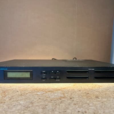 Roland U-110 PCM Sound Module 1988 - 1990 - Black image 8