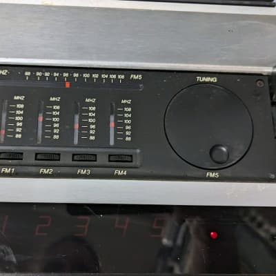 Bang & Olufsen Beomaster 2400 2400T2902 Sereo Receiver Bang & Olufsen Beomaster 2400 2400T2902 Sereo Receiver