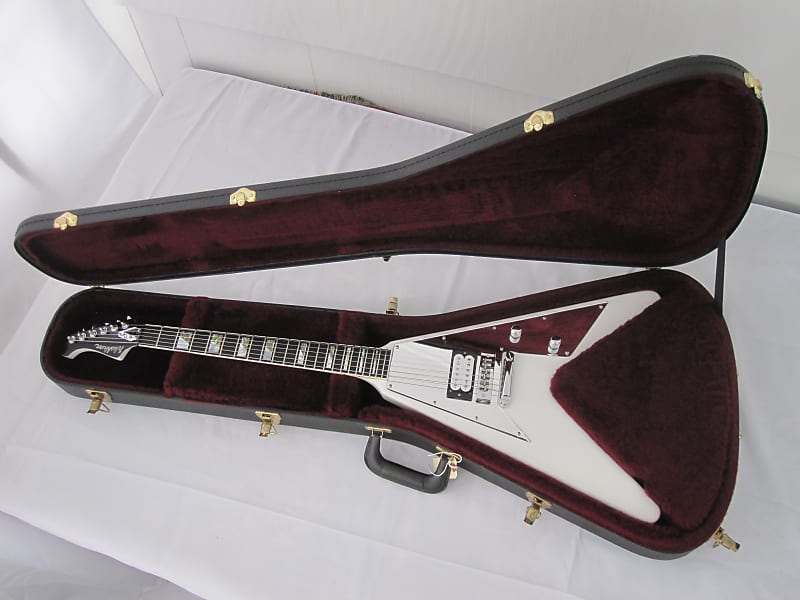 Washburn Paul Stanley Kiss Signature Flying V Psv2200wh Usa Reverb 4942