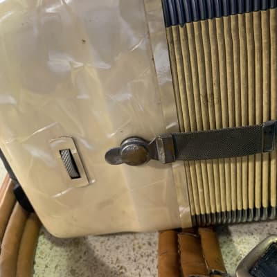 Giulietti Ivory accordion vintage beautiful with case image 14