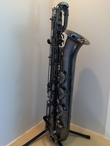 Black on sale baritone saxophone