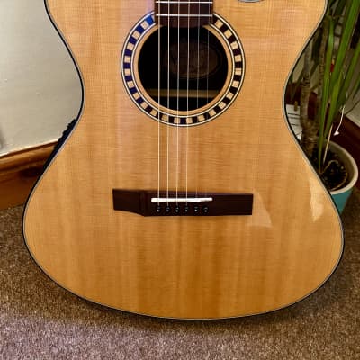 Andrew White EOS 112 Natural electro-acoustic guitar with gig bag image 2