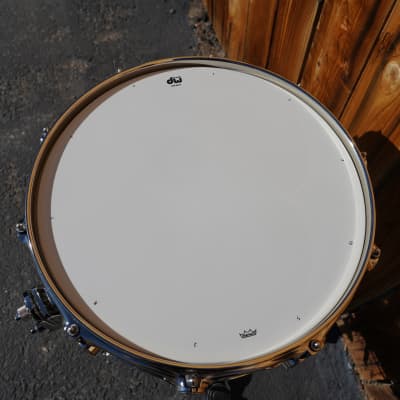 DW USA Collectors Series 6.5 x 14" Nickel Over Brass Snare Drum w/ Nickel Hdw. (2023) image 6