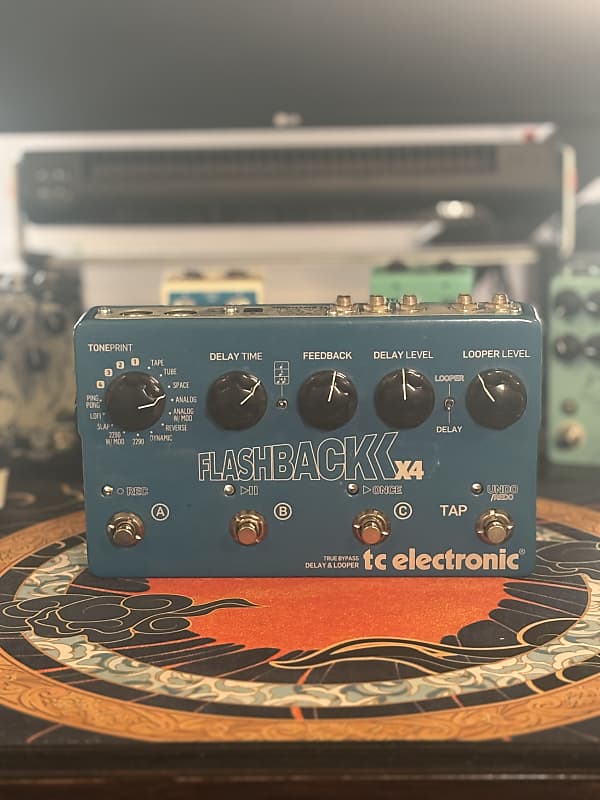 TC Electronic Flashback X4 Delay and Looper Pedal | Reverb Canada