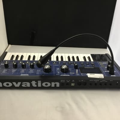 Novation MiniNova 37-Key 18-Voice Synthesizer 2012 - Present - Blue