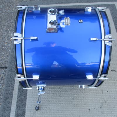 Yamaha 20 X 16 Bass Drum, Hardwood Shell, Evans EMad Head - Mint! image 6