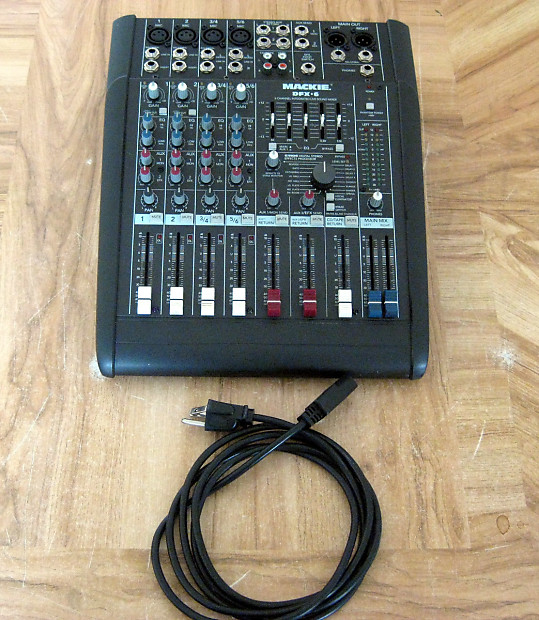 Mackie DFX6 Mixer | Reverb Mackie DFX6 Mixer | Reverb