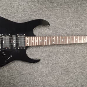 1998 Ibanez RG470 Black w/soft shell case Japan Serial 1998 Ibanez RG470 Black w/soft shell case Japan Serial