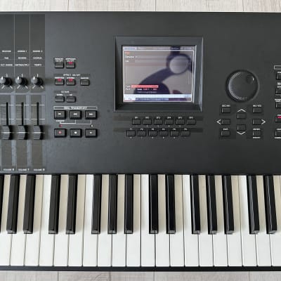 Yamaha Motif XF 8 Production Synthesizer / Keyboard / DAW