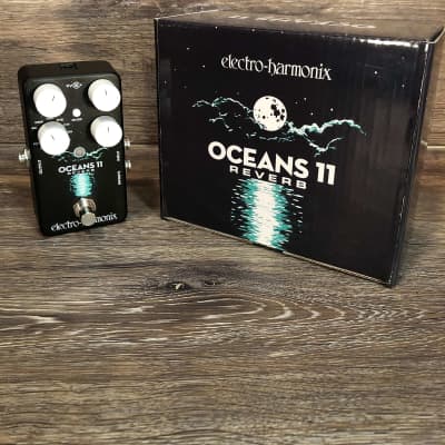 Electro-Harmonix Oceans 11 Reverb