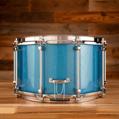 NOBLE & COOLEY 14 X 8 COPPER CLASSIC SNARE DRUM, CAIRO BLUE SPARKLE WITH COPPER REVEAL, CHROME HARDWARE image 4