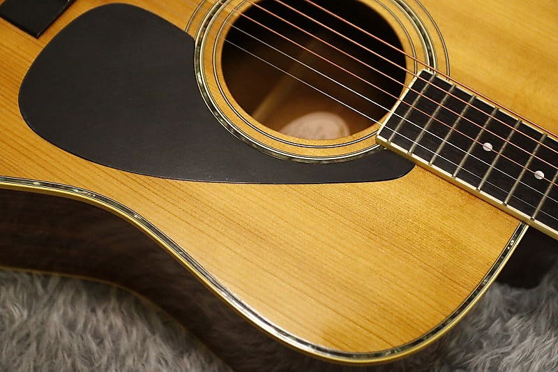 1980's made Vintage Yamaha FG-400D Solid Spruce/Palisander w