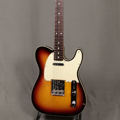 Fender American Vintage 62 Custom Telecaster 3 Color Sunburst (S/N:V170497) (06/30) image 2