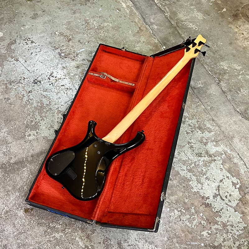ギター CHARVEL by JACSON 1996 Charvel by Jackson King V Neck Through Guitar Black w