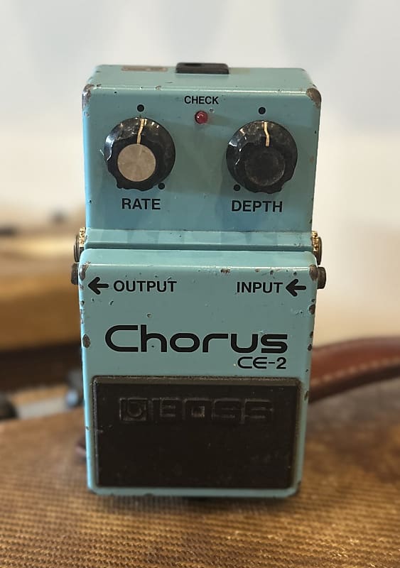 Boss CE-2