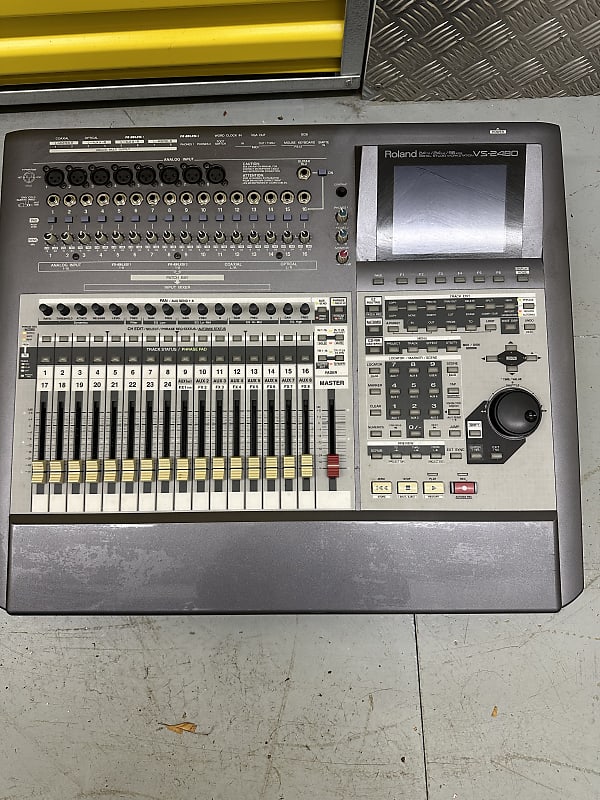 Roland VS 2480 CD Digital Studio Workstation selling