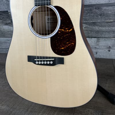 Martin DJR-10E Dreadnought Junior | Reverb Canada