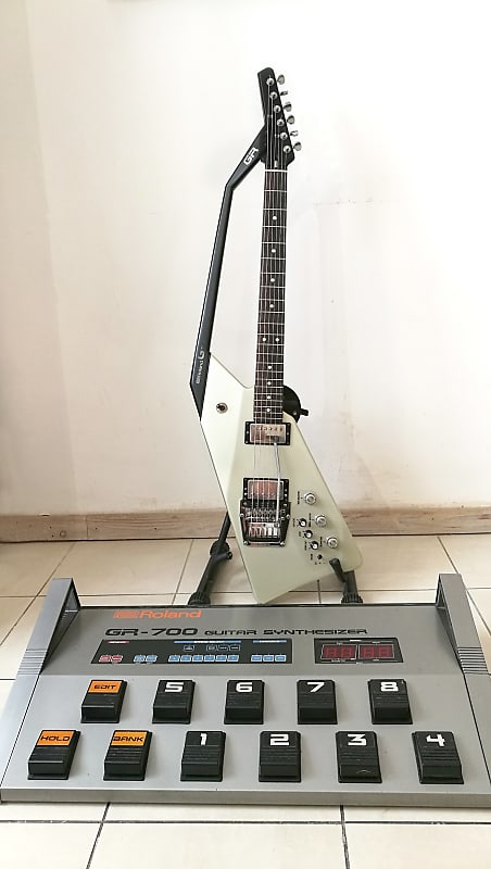 Roland G-707 + GR-700 1984 silver (rare guitar synth from early 80s) image 1