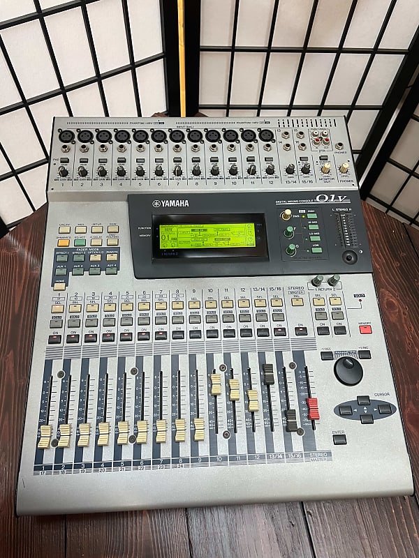 Yamaha 01V / O1V Digital Mixer with MY8AT ADAT Card Reverb