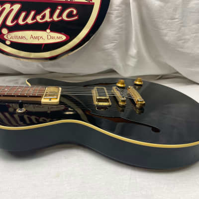 Yamaha AEX520 aex 520 Semi-Hollowbody Guitar - Black image 11
