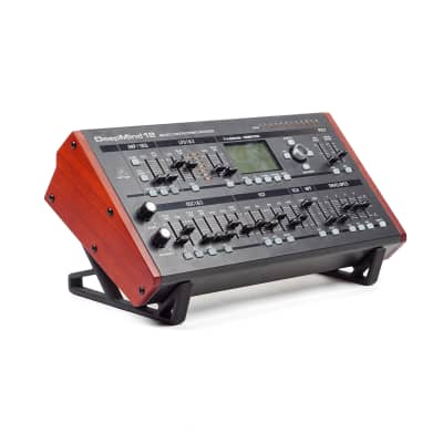 3DWaves Stands For The Behringer DeepMind & UB-Xa Desktop Polyphonic Synthesizers