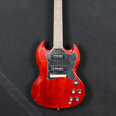 Gibson Custom Shop Pete Townshend SG number 121 of 250 units from 2000 in Satin Cherry with original hardcase for sale