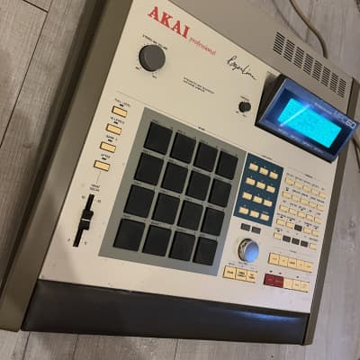 Akai MPC60 Integrated MIDI Sequencer and Drum Sampler 1988 - 1991 - Grey image 5