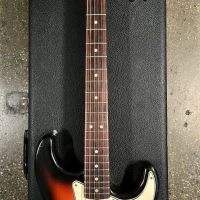 Fender Stratocaster 1965 - Three Tone Sunburst image 6