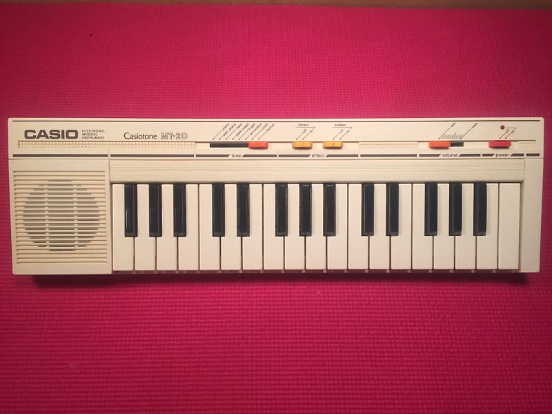 Casio MT-20 ホワイト☆ビンテージミニシンセサイザー☆希少レア☆ Casio MT-20 ホワイト☆ビンテージミニシンセサイザー☆希少レア