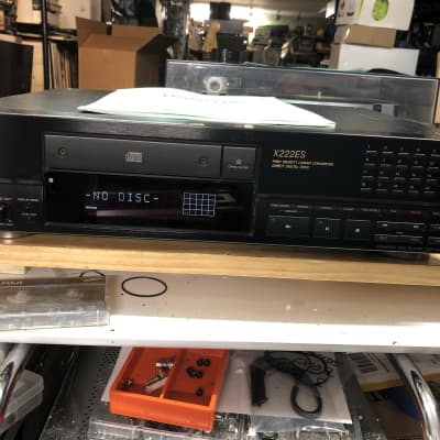 Sony ES Series CDP X222ES Single Disc CD player - W Manual Tested image 2
