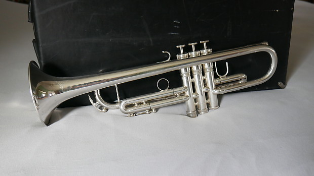 King Model 2070 Legend Jazz trumpet！ King Legend Bb Trumpet Model 2070 – Park Avenue Music Center