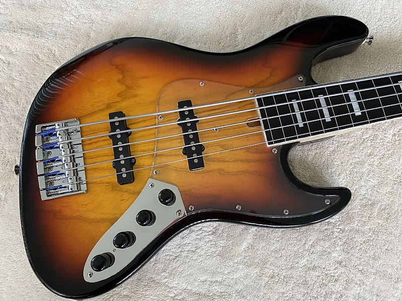 Bacchus handmade series fletless bass