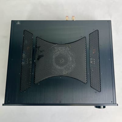 Cambridge Audio Azur 851a Integrated Amplifier 2012 - Black image 5