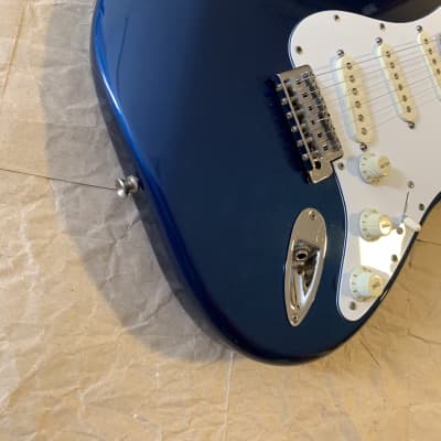 Fender MIM Standard Stratocaster Rosewood Fboard 2006 Electron Blue 60years Diamond Anniversary   VGC modded with Fender Noiseless pickups set with Deluxe Fender GigBag image 4