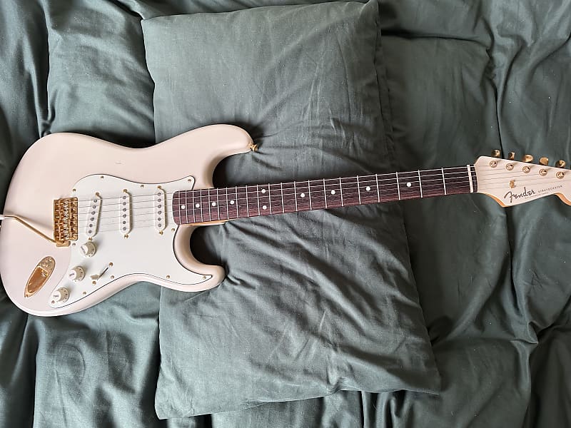 Fender Made in Japan Traditional '60s Daybreak Stratocaster