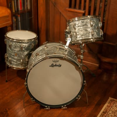 Ludwig No. 980 Super Classic Outfit 9x13 / 16x16 / 14x22