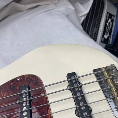 Schecter Diamond Series J5 J-5 LH Left-Handed Lefty 5-string Bass 2015 - White image 4