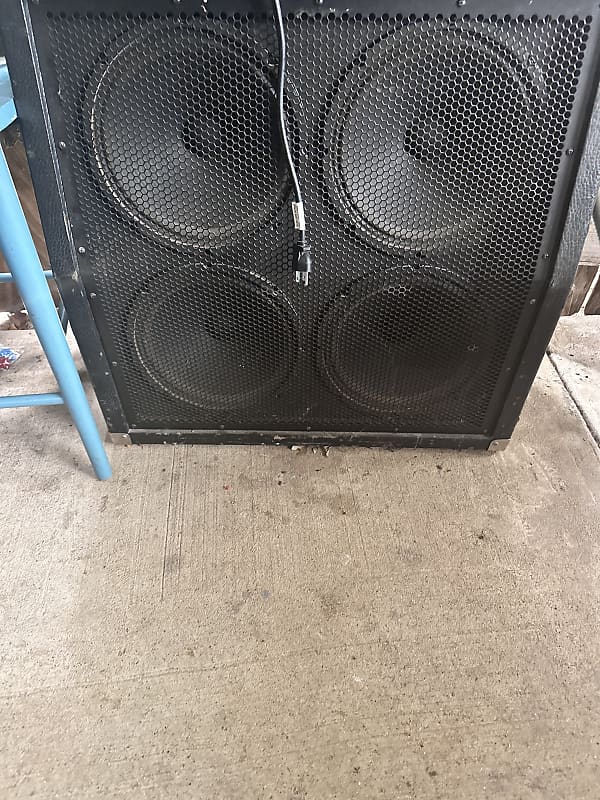 Behringer BG412H Reverb