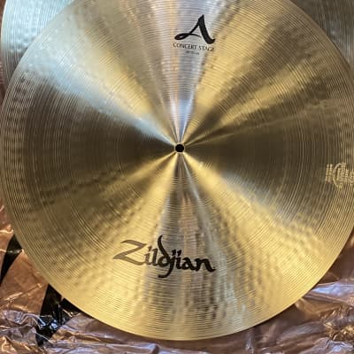 Zildjian 20" A Concert Stage Orchestral Cymbals (Pair) Traditional image 2