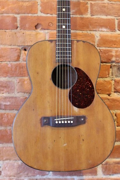 Truetone acoustic best sale guitar