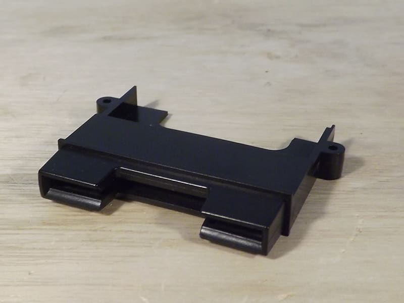 Roland JV-880 parts - cartridge slot image 1